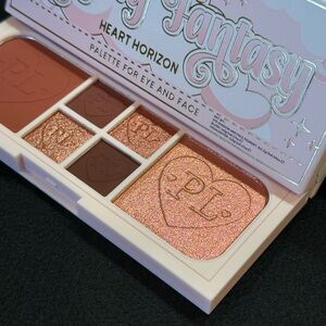 P. Louise. Fluffy Fantasy Face and eye palette. Heart Horizon.  New in Box